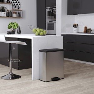 Curver Pedálový kôš Deco 65 l strieborný